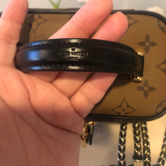 ✨🖤Louis Vuitton Vanity PM & Insert🖤✨ - Picture 11 of 16